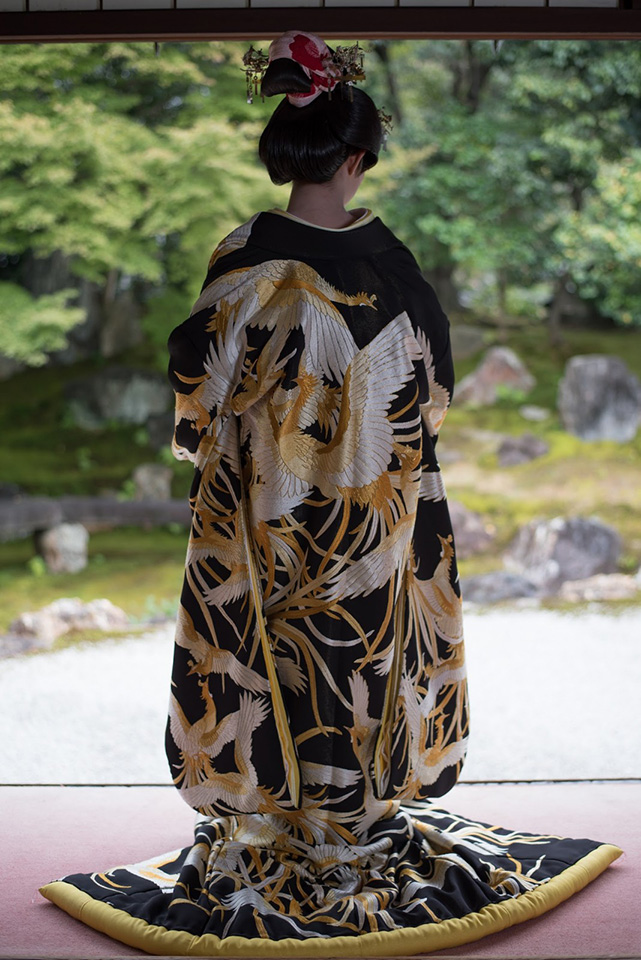 ブライダル前撮り新婦後ろの写真